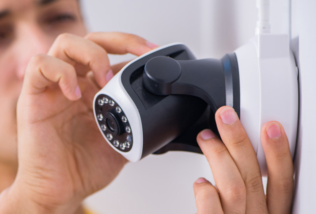 Central Alarms expert engineers are on hand to carry out a comprehensive range of CCTV maintenance and repairs.